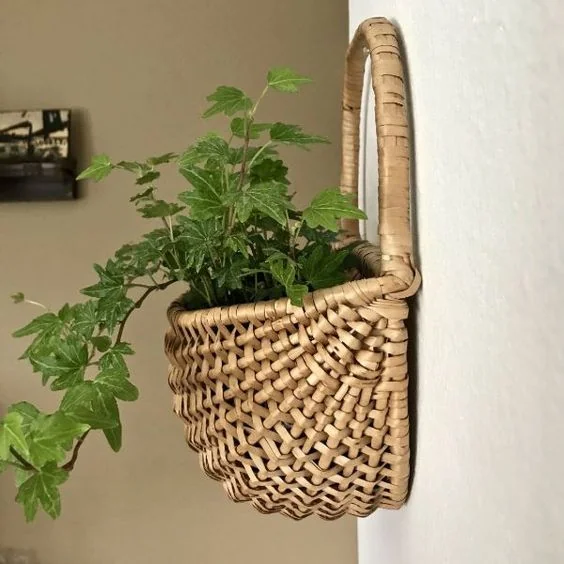Hanging Pots 8